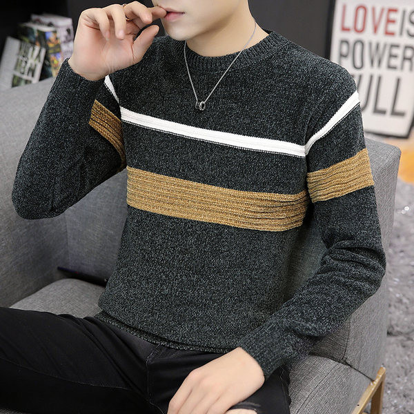 Ikdienas vīriešu džemperis - ar ovālu kakla izgriezumu