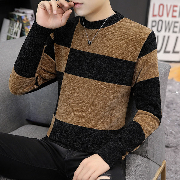 Ovális nyakkivágású, hosszú ujjú férfi pulóver őszi-téli