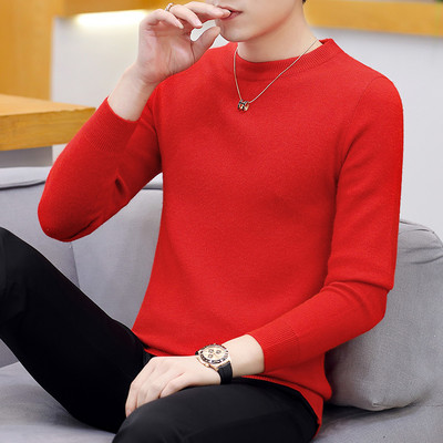 Vīriešu džemperis - pieguļošs modelis ar ovālu apkakli