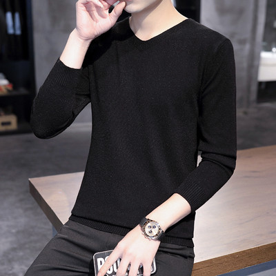 Ανδρικό πουλόβερ με λαιμόκοψη V