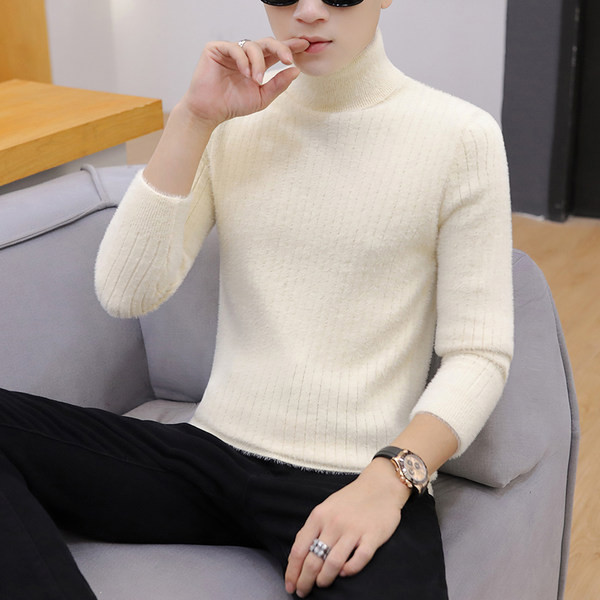 Vīriešu plīša džemperis ar izšuvumu