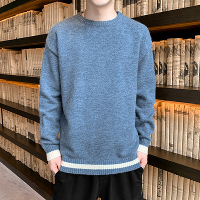 Novi model jesenskog muškog džempera sa ovalnom kragnom