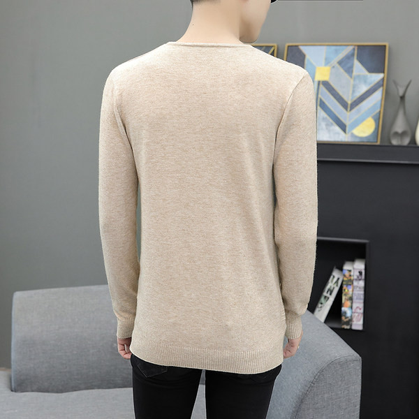 Ανδρικό πουλόβερ με λαιμόκοψη σε διάφορα χρώματα