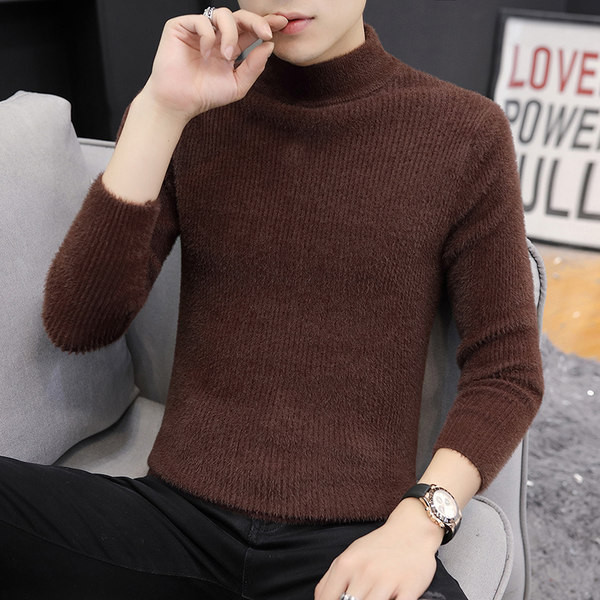 Tīra modeļa vīriešu džemperis ar garām piedurknēm un augstu apkakli