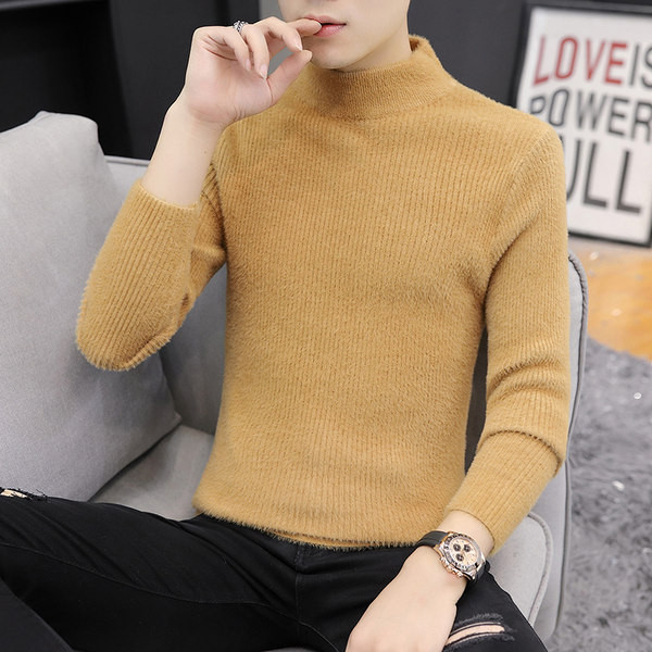 Tīra modeļa vīriešu džemperis ar garām piedurknēm un augstu apkakli