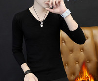 Polsterēts vīriešu džemperis ar V veida kakla izgriezumu