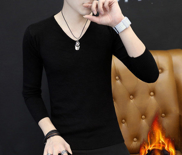 Polsterēts vīriešu džemperis ar V veida kakla izgriezumu