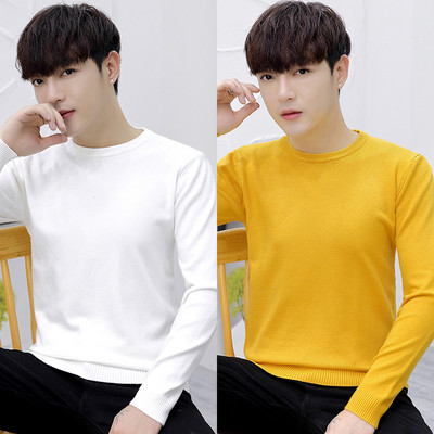 Vienkrāsains vīriešu džemperis ar ovālu kakla izgriezumu