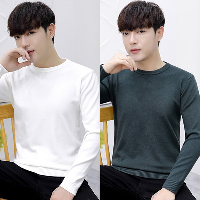 Vienkrāsains vīriešu džemperis ar ovālu kakla izgriezumu