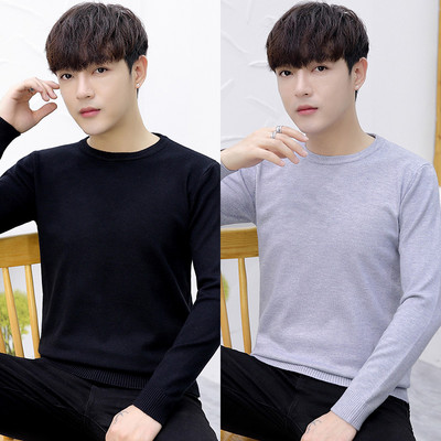 Vienkrāsains vīriešu džemperis ar ovālu kakla izgriezumu