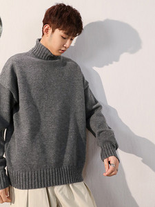 Muški pulover s polo kragnom - čisti model