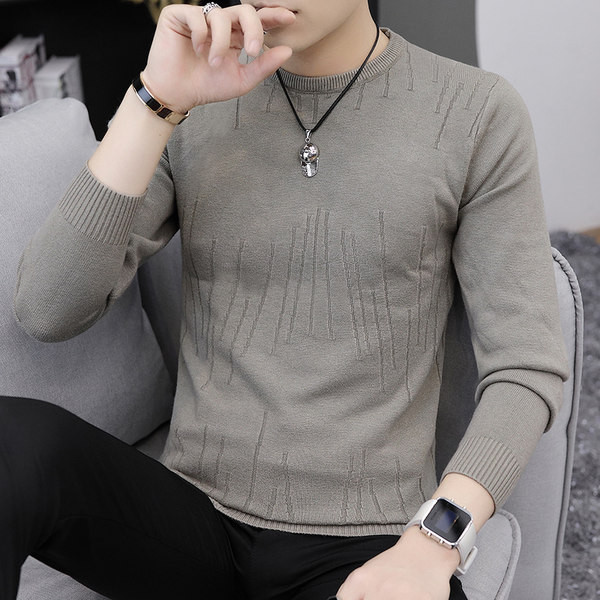 Pieguļošs vīriešu džempera modelis