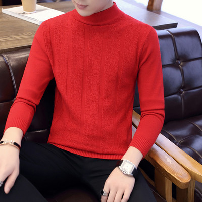 Ανδρικό μοντέλο με casual πουλόβερ