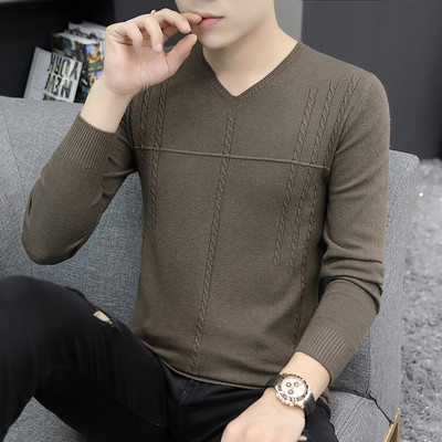 Piegulošs vīriešu džemperis ar apdruku