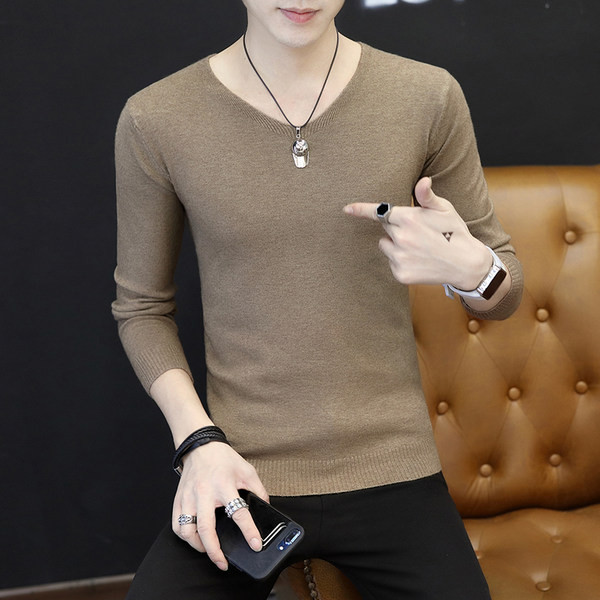 Pieguļoša modeļa vīriešu džemperis