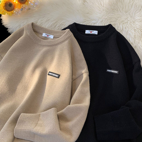 Φαρδύ πλεκτό πουλόβερ με οβάλ λαιμόκοψη