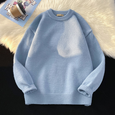 Vienkrāsains ovāla kakla ziemas džemperis vīriešiem