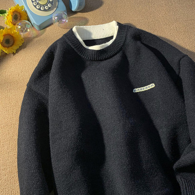 Muški pulover - široki model s printom