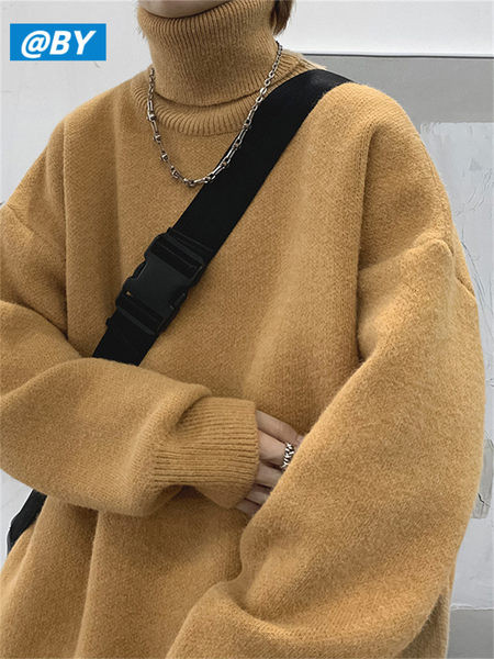 Ανδρικό μονόχρωμο πουλόβερ με γιακά Polo