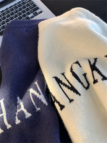 Ανδρικό χειμωνιάτικο πουλόβερ με ρετρό σχέδιο