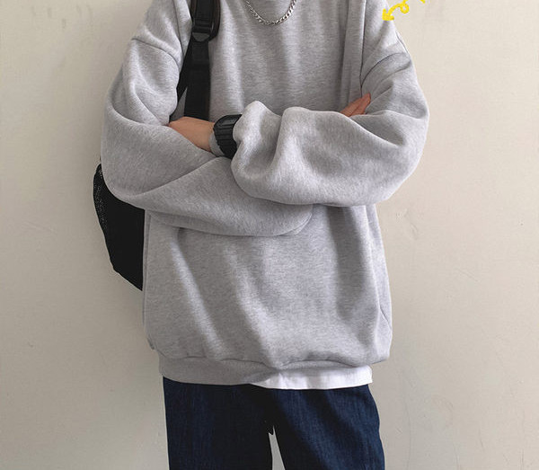 Brīva vīriešu blūze ar garām piedurknēm