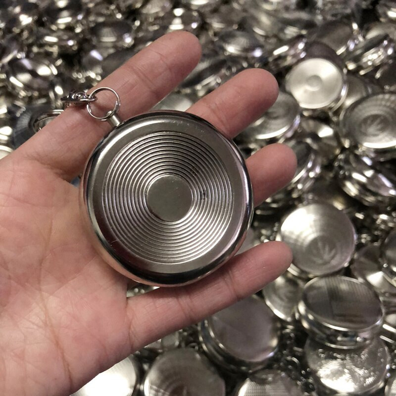 1 gab Mini cigarešu pelnu trauks ar atslēgu piekariņu smēķēšanas piederumiem nerūsējošā tērauda pārnēsājami apaļas formas sudraba cigarešu piederumi