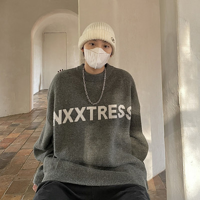 Retro model muškog džempera sa natpisom