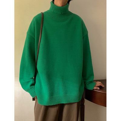 Obični muški pulover s polo ovratnikom i postavom