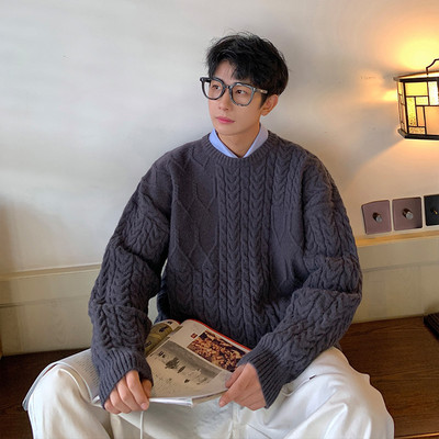 Ανδρικό πουλόβερ - φαρδύ μοντέλο με ανάγλυφο πλέξιμο