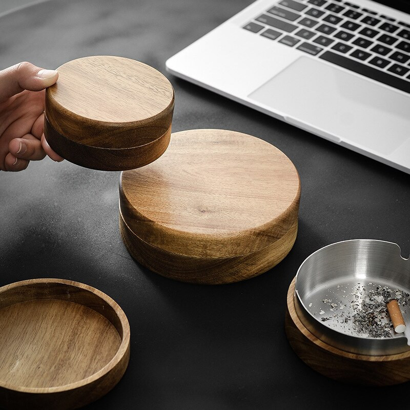 Riešutmedžio peleninės su dangteliu uždengtu vėjui atspariu peleniniu su nerūdijančio plieno pamušalu Vidaus lauko pelenų padėklai Namų darbo stalo priedai