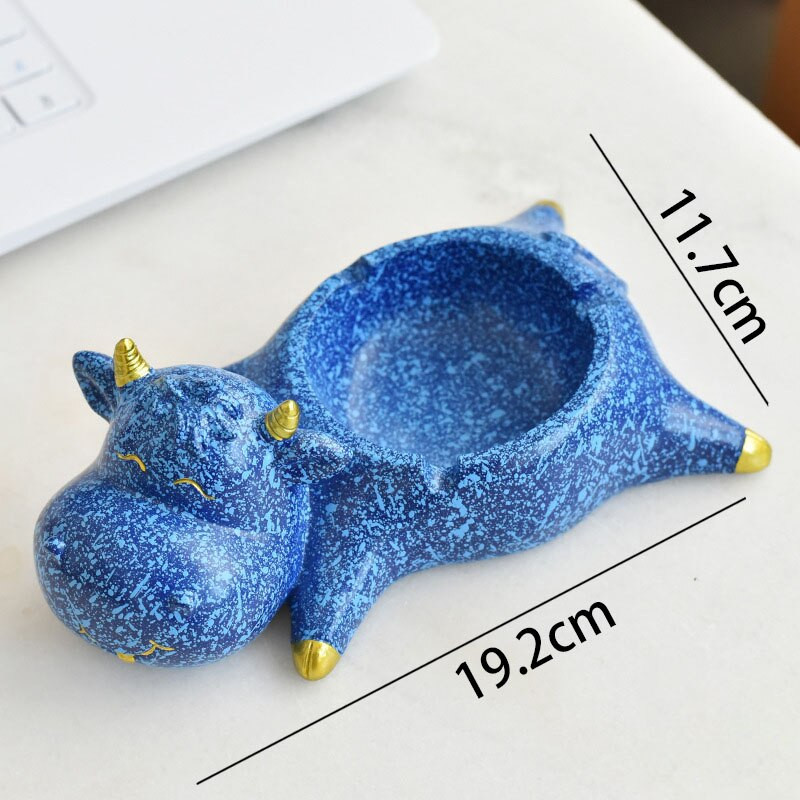 Ευρωπαϊκό τασάκι από ρητίνη Δημιουργικότητα Χαριτωμένο καρτούν αγελάδα γραφείου γραφείου Αστεία Κοινωνία Διακόσμηση σπιτιού σκυλιών Μοντέρνα στολίδια