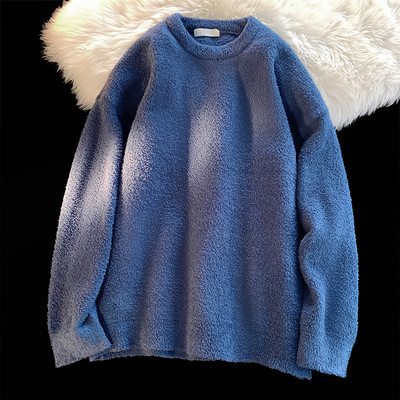 Vīriešu plīša džemperis ar ovālu kakla izgriezumu