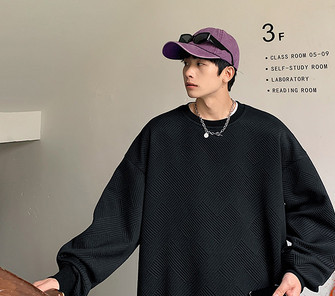 Vīriešu džemperis - plats modelis divās krāsās