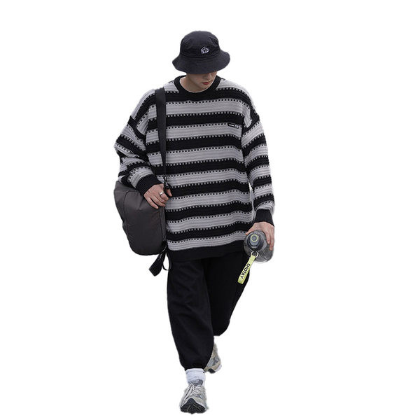 Vīriešu svītrains logo adīts džemperis