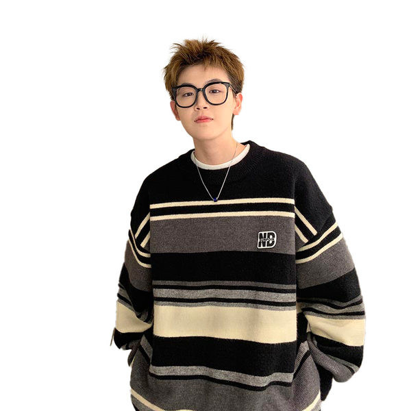 Muški prugasti džemper s okruglim izrezom