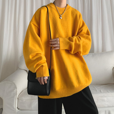 Ikdienas vīriešu džemperis ar apaļu apkakli - plats modelis