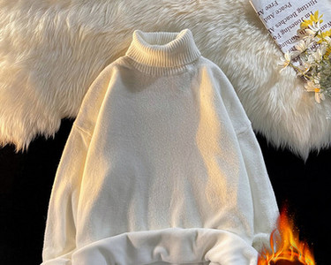 Μοντέρνο ανδρικό πουλόβερ με ψηλό γιακά πόλο