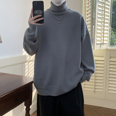 Μοντέρνο ανδρικό πουλόβερ με ψηλό γιακά πόλο