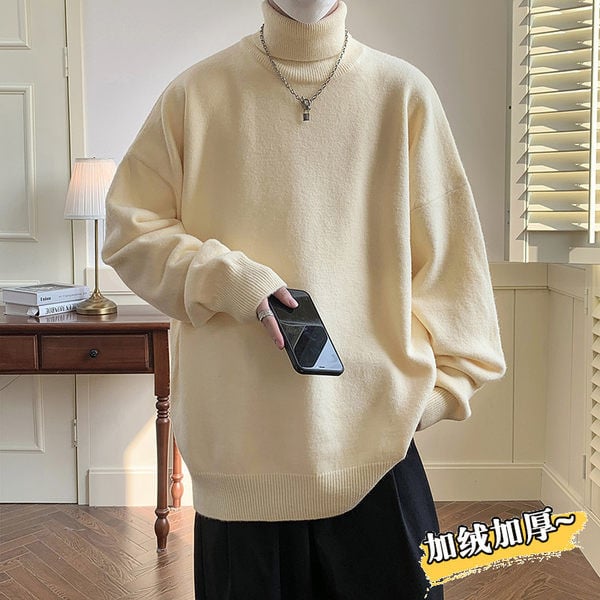 Μοντέρνο ανδρικό πουλόβερ με ψηλό γιακά πόλο