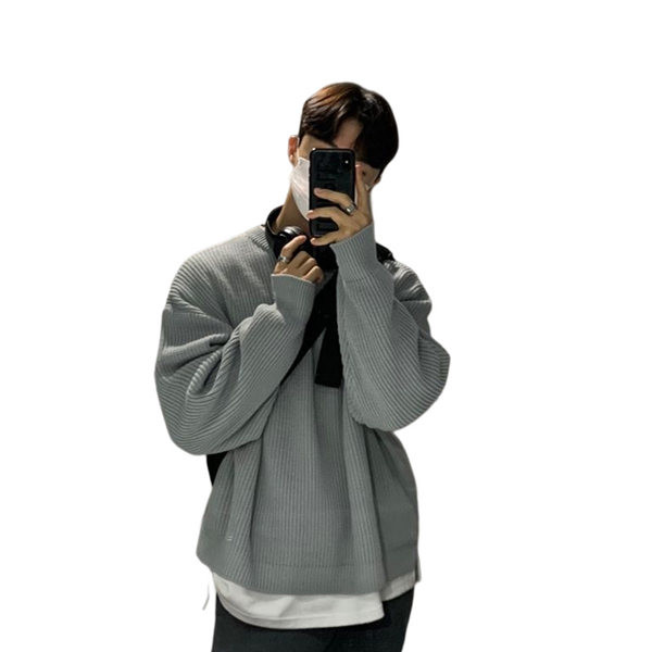 Jednobojni muški pulover s ovalnim izrezom