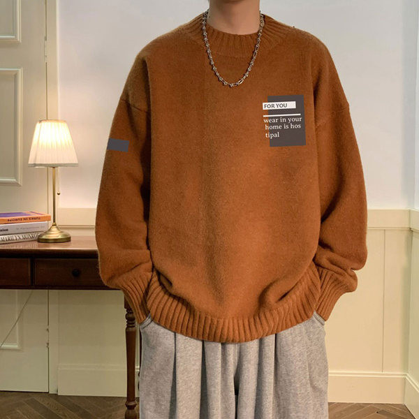 Plats vīriešu džemperis ar ovālu kakla izgriezumu