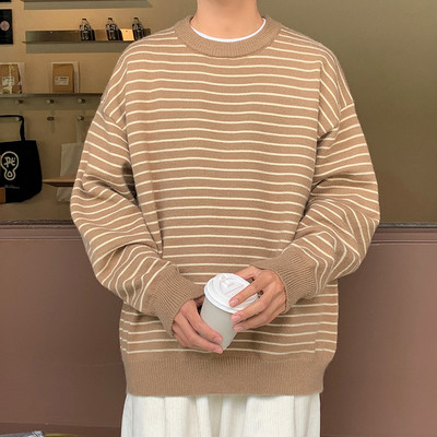 Muški prugasti pulover s okruglim izrezom
