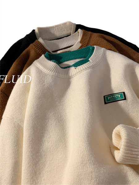 Vīriešu džemperis ar ovālu apkakli - plats modelis