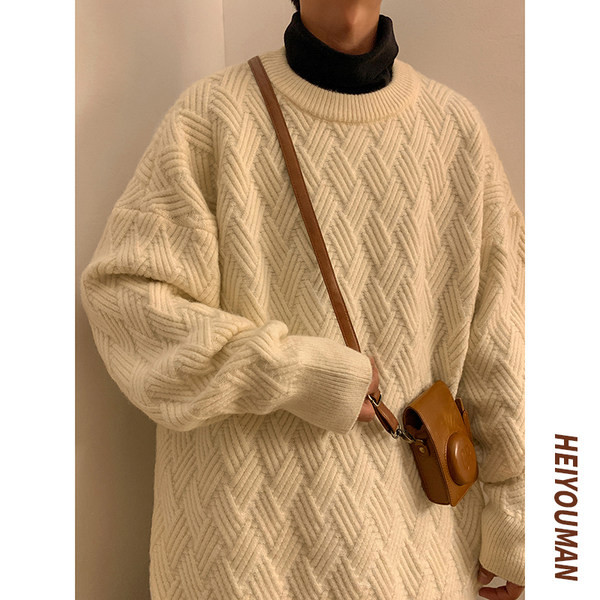 Zimski pulover s reljefnim pletivom