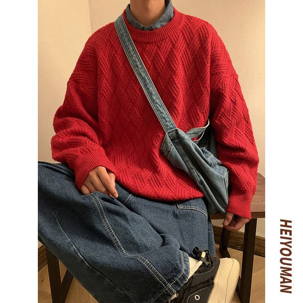 Zimski pulover s reljefnim pletivom