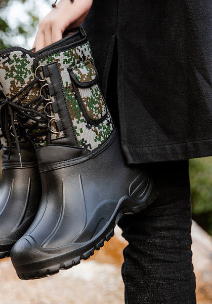 Vīriešu ziemas zābaki ar raupju zoli