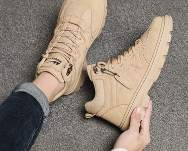 Vīriešu ikdienas zābaki ar uzrakstiem