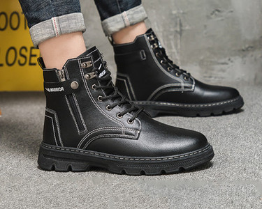 Vīriešu ikdienas zābaki ar uzrakstiem