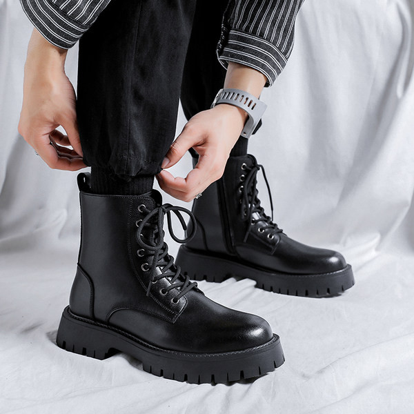 Vīriešu zābaki no eko ādas - ar šņorēm