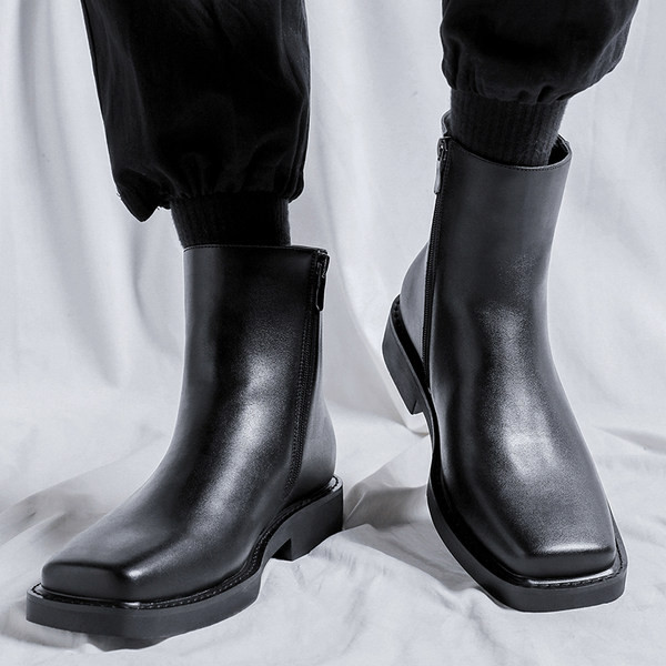 Elegantne muške čizme od eko kože